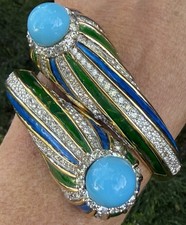 JOMAZ vintage Signed faux Turquoise rhinestone Enamel bypass bracelet jewelry