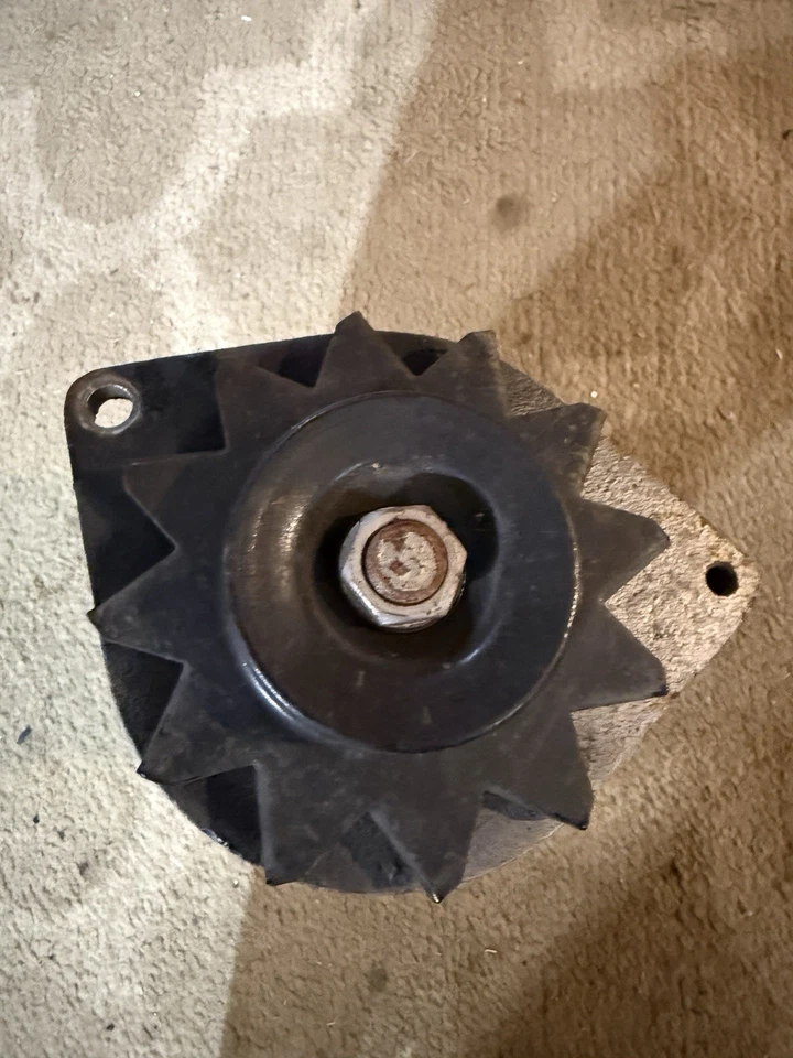 1955 FORD V8 YBlock 239 GENERATOR WITH 6V Not Working - Image 2 of 4