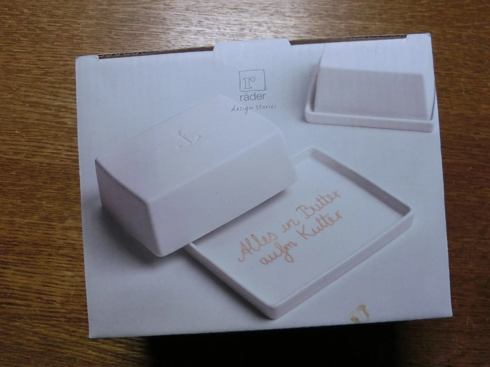 Porcelain butter dish * wheels * new original packaging label * all in butter on cutter 250 sizes
Op