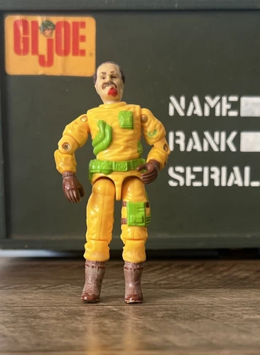 1991 Hasbro GI JOE - Eco Warriors - CLEAN SWEEP : Anti-Tox Trooper Action Figure