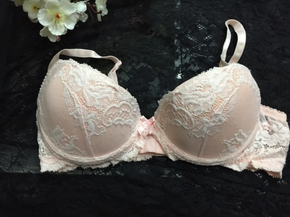 H&M Bra Size us 34a it34a eu75A padded underwired pink