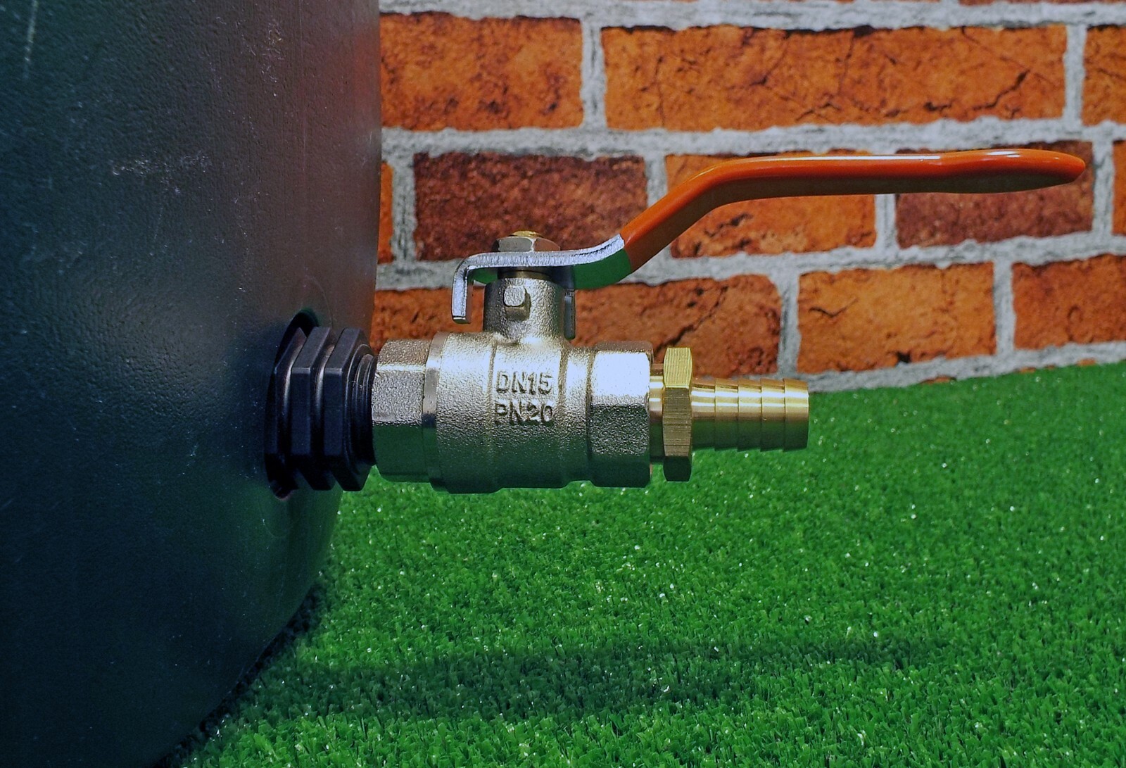 Water storage tank/water butt outlet kits, for 1/2" garden hose pipes