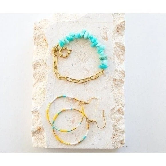 Pacote Pulseira E Brincos - Pulseira de Pedra Preciosa Amazonita E Argolas de Contas de Semente - Imagem 3 de 4