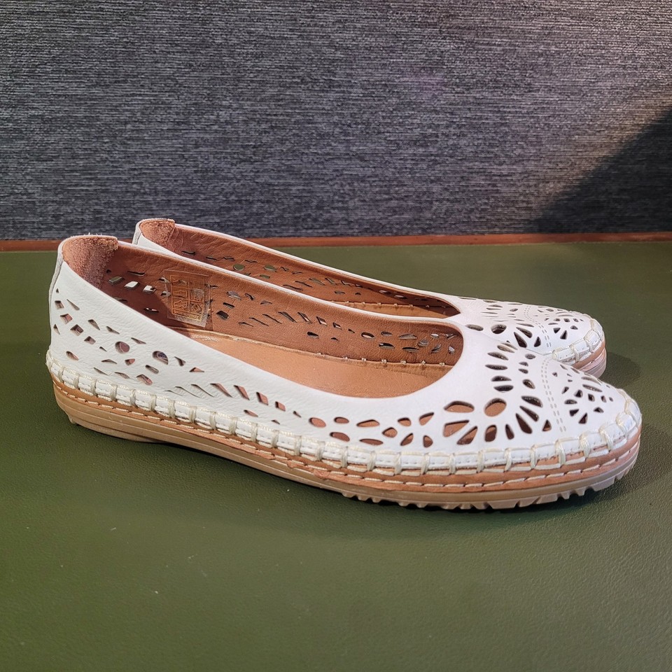 Nii Nico White Leather Laser Cut Ballet Flats - AU 5 / EU 36 Comfort Shoes