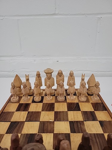 Handcarved Wooden Chess Set 1993 From Equador With Foldable Board - Picture 2 of 16