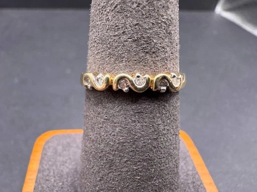 10k Yellow Gold Wave Design Diamond Band Ring Subtle Statement Jewelry