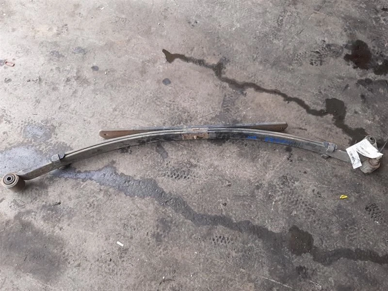 1999-2007 GMC SIERRA 1500 PICKUP Rear Leaf Spring 4WD 6' 6" 3 LEAF 15246971 - Image 4 of 4