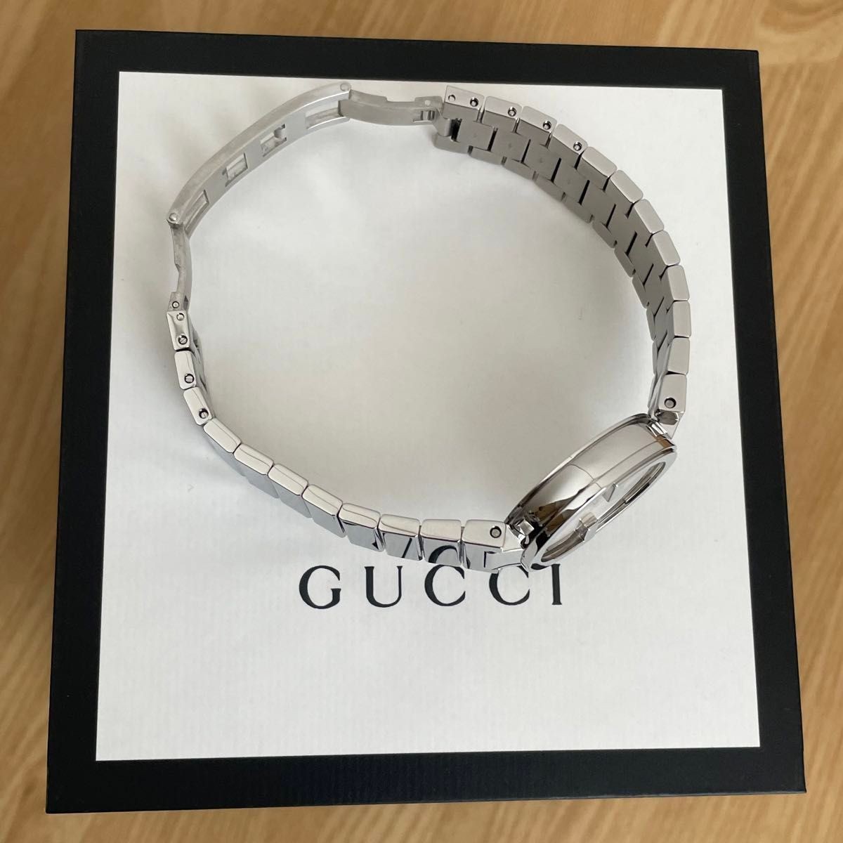 extremely beautiful GUCCI interlocking diamond wa… - image 11