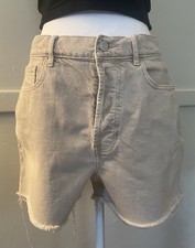 PACSUN BEIGE DENIM SHORTS