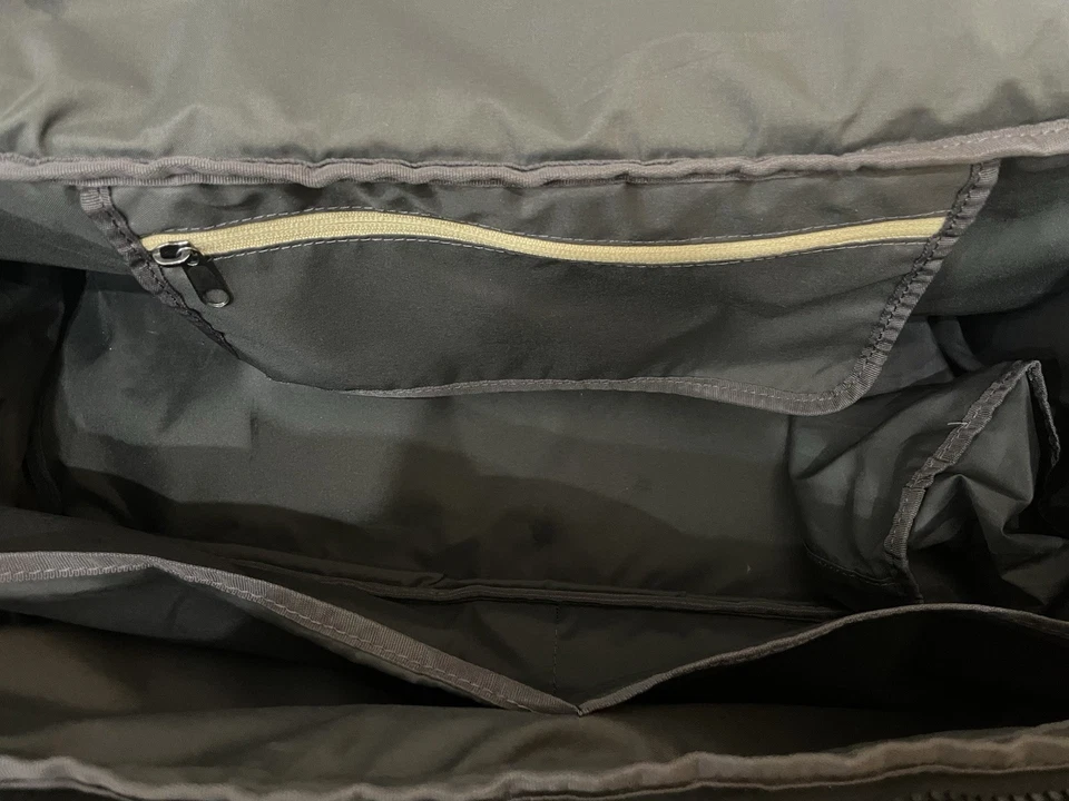 Wake Forest Team Issued Nike Football Duffle Bag Travel #90 Demon Deacons - Image 4 of 4