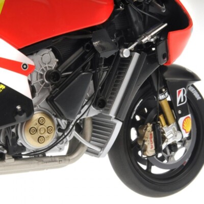 Minichamps 122110046 DUCATI DESMOSEDICI VALENTINO ROSSI