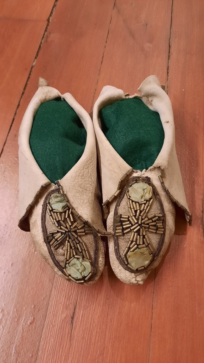 Antique Native American Beaded Choctaw Moccasins c1860-1880s