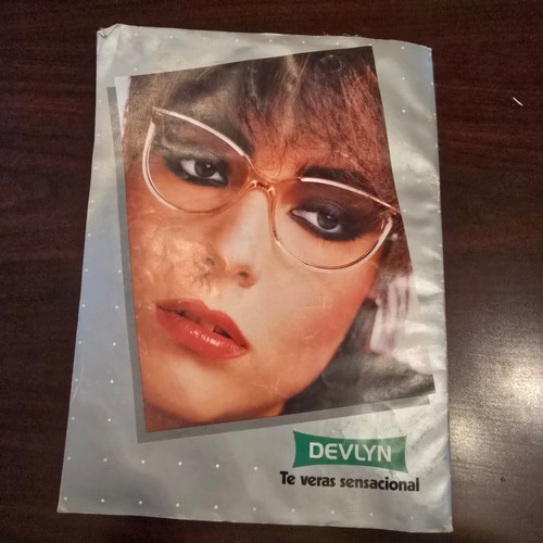 Spanish Version CLAUDIA Magazine December 1986 VINTAGE - Picture 7 of 7