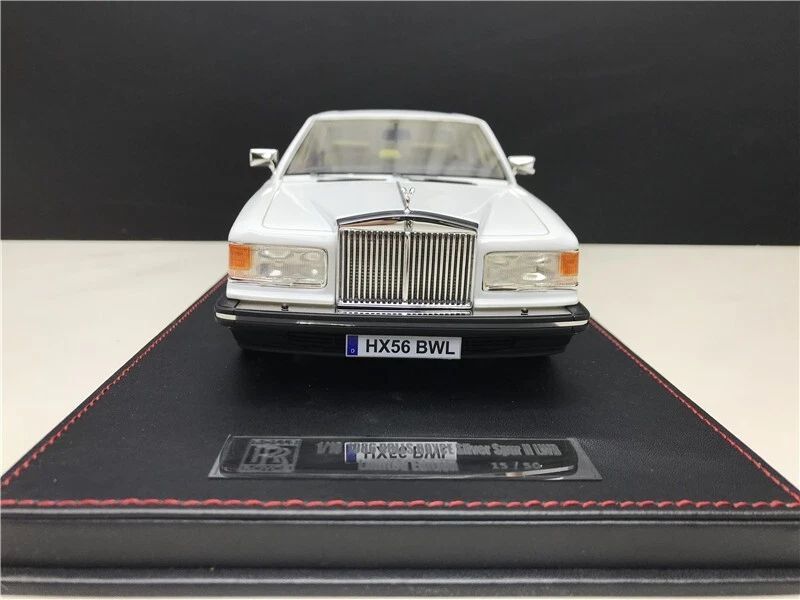 VAV 1/18 1985 Rolls Royce Silver Spur II White LWB Sedan from limited - Image 2 of 4