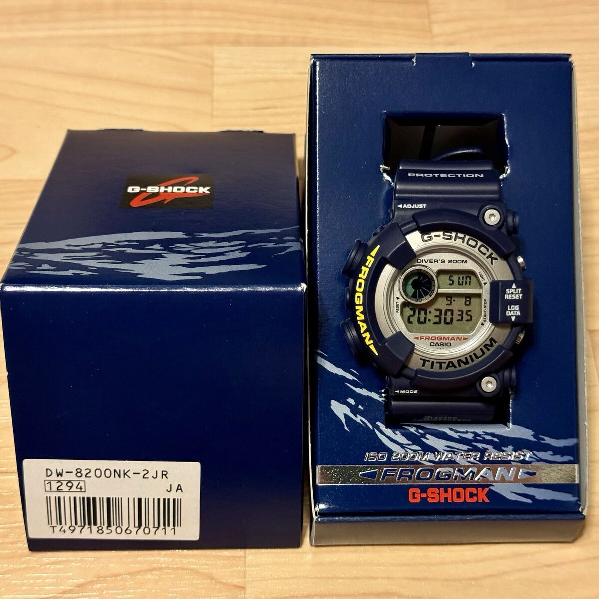 Casio G-Shock DW-8200NK-2JR Men in Navy Frogman Men's Casio G-Shock DW-8200NK-2JR Men in Navy Frogman Men's