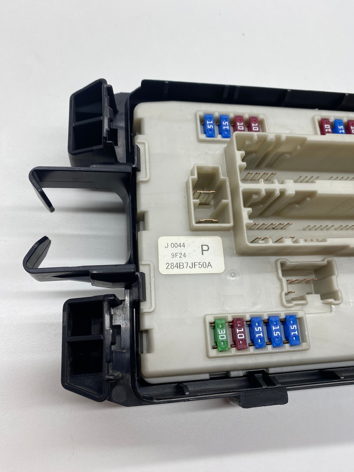 Nissan GTR fuse box R35 2009 284B7JF50A eBay