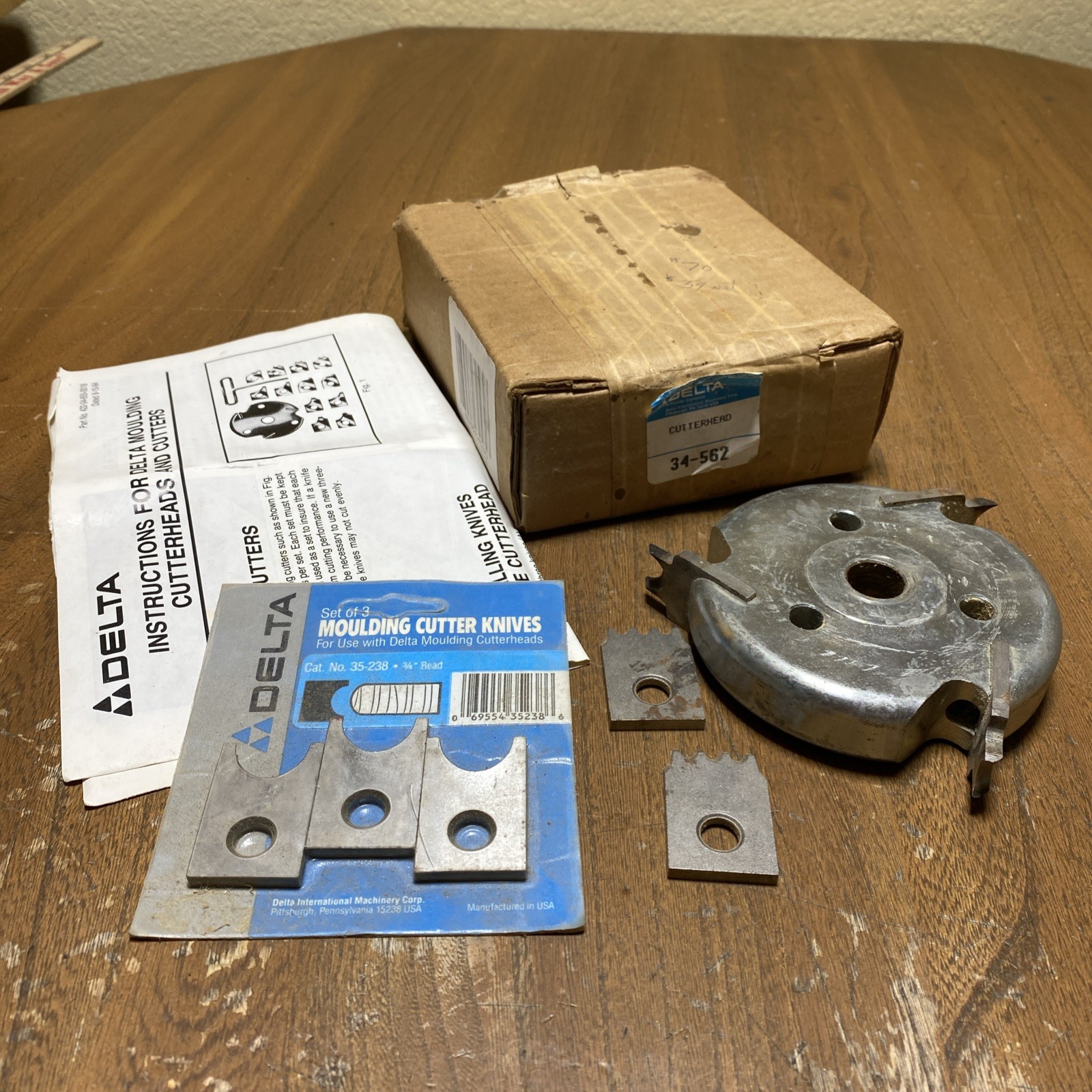 Delta Moulding Cutterhead 34-562 W/ Knifes Pictured