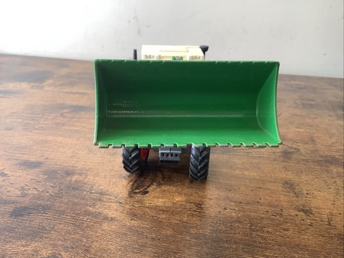 Siku 3551 Fendt Xylon Tractor 1/32 - Picture 9 of 9