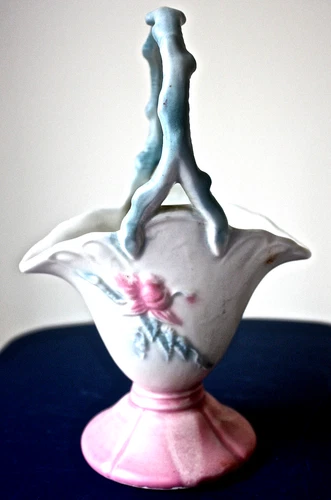 Vintage Hull Art Pottery Flower Basket Vase Woodland W9  - 8 3/4" USA