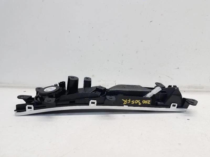 Manija de puerta interior delantera derecha para pasajero Audi A6 2008 - eléctrica *plateada* Foto 3 de 4