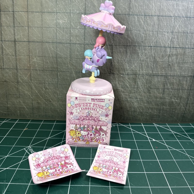 Tokidoki Hello Kitty Friends Sweet Pink Carousel LittleTwinStars CHASER