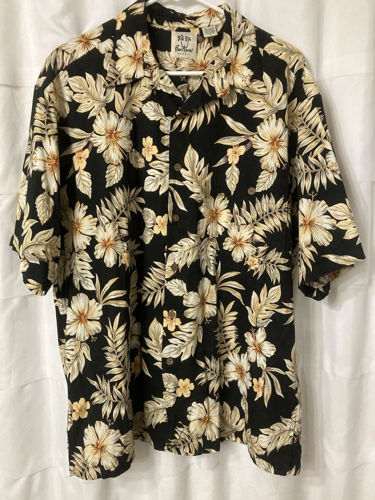 Pau Hana Hawaii SS XL Button Tropical Beach Shirt Black Background