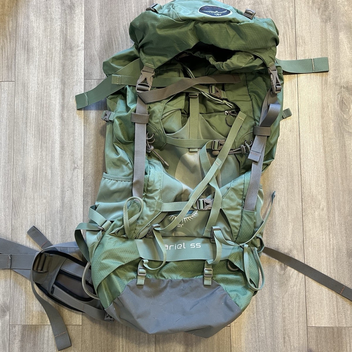 Osprey Ariel 55 Green Backpack Women Medium Rain Cover Zip 