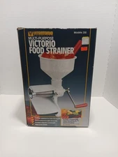 Vitantonio Victorio Food Strainer Model No.200 with Box and Instructions