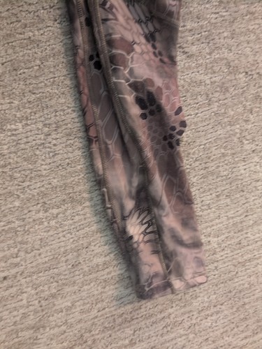Kryptek Cronos L 1/2 Zip Fleece Highlander Camouflage Pattern - Used - Picture 11 of 12