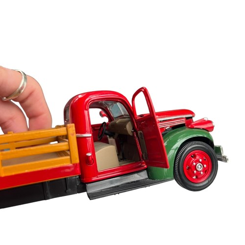 VINTAGE TRUCKS OF YESTERYEAR 1941 Red CHEVROLET Stake Platform Truck Collectible - Picture 7 of 16