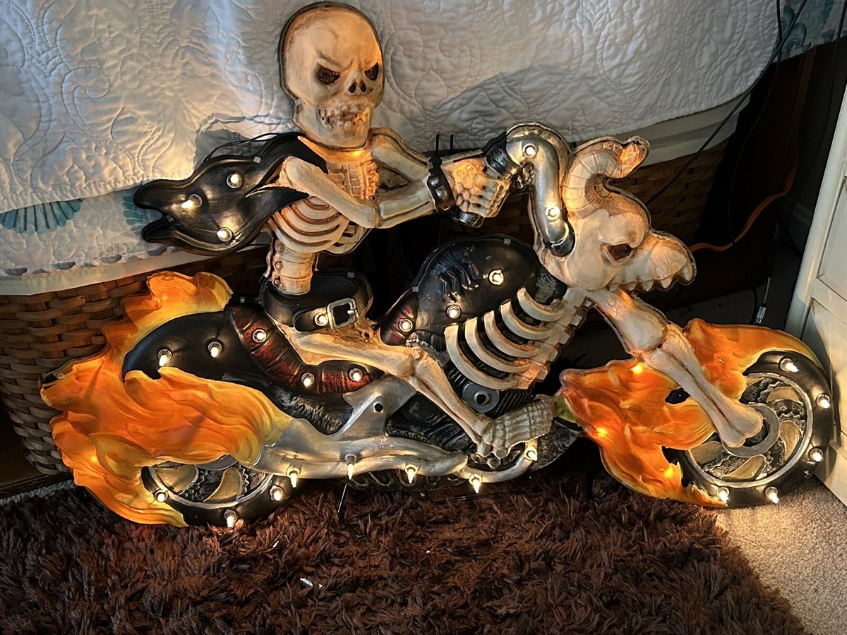 Skeleton Riding Trike Animated Skeleton On Tricycle