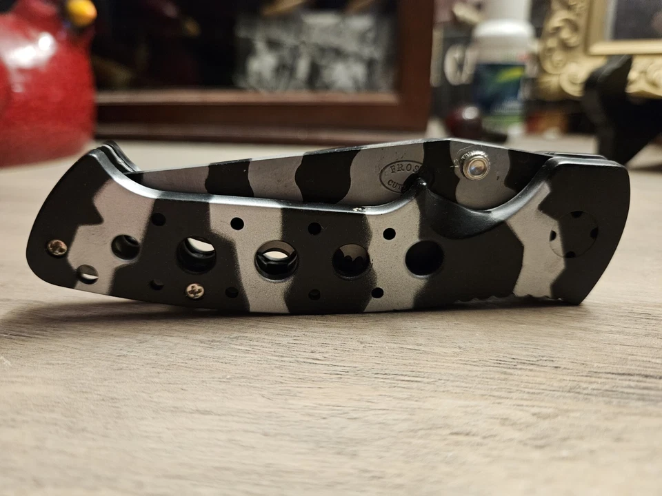 FROST BRAND SAFARI PRINT POCKET FOLDING KNIFE - LINERLOCK - Image 2 of 4