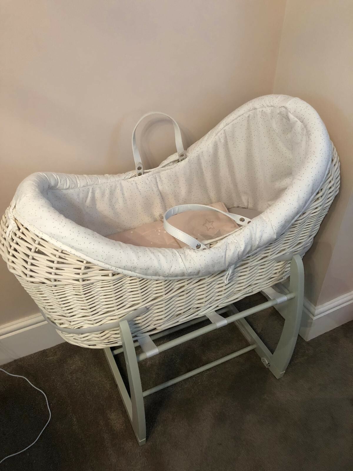 millie and boris moses basket pink