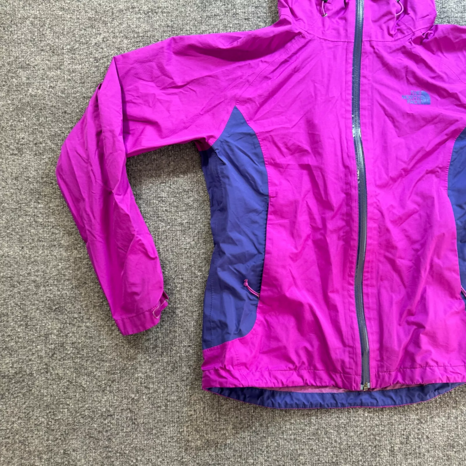north-face hyvent flashdry hooded rain jacket