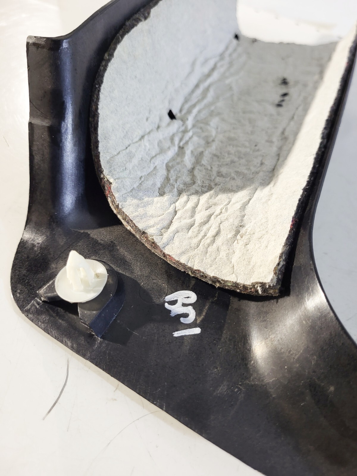 BMW E36 Covering column rear right/ left 51438191756 51438191755  