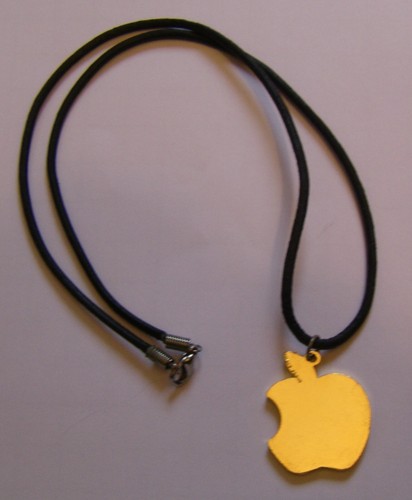 APPLE computer LOGO GOLDEN PENDANT ORIGINAL AUTHENTIC STAMPED DECAT PARIS 90s - Afbeelding 2 van 4