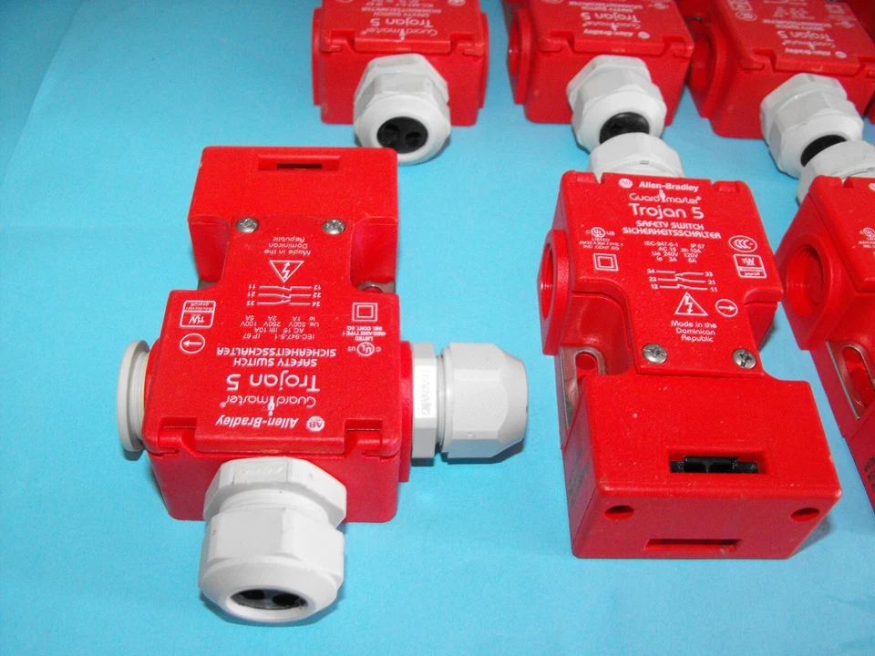 Allen Bradley Trojan 5.Guardmaster.Safety Switch.CatNo.440K-T11090.MSS-5M20.USED - Изображение 3 из 4