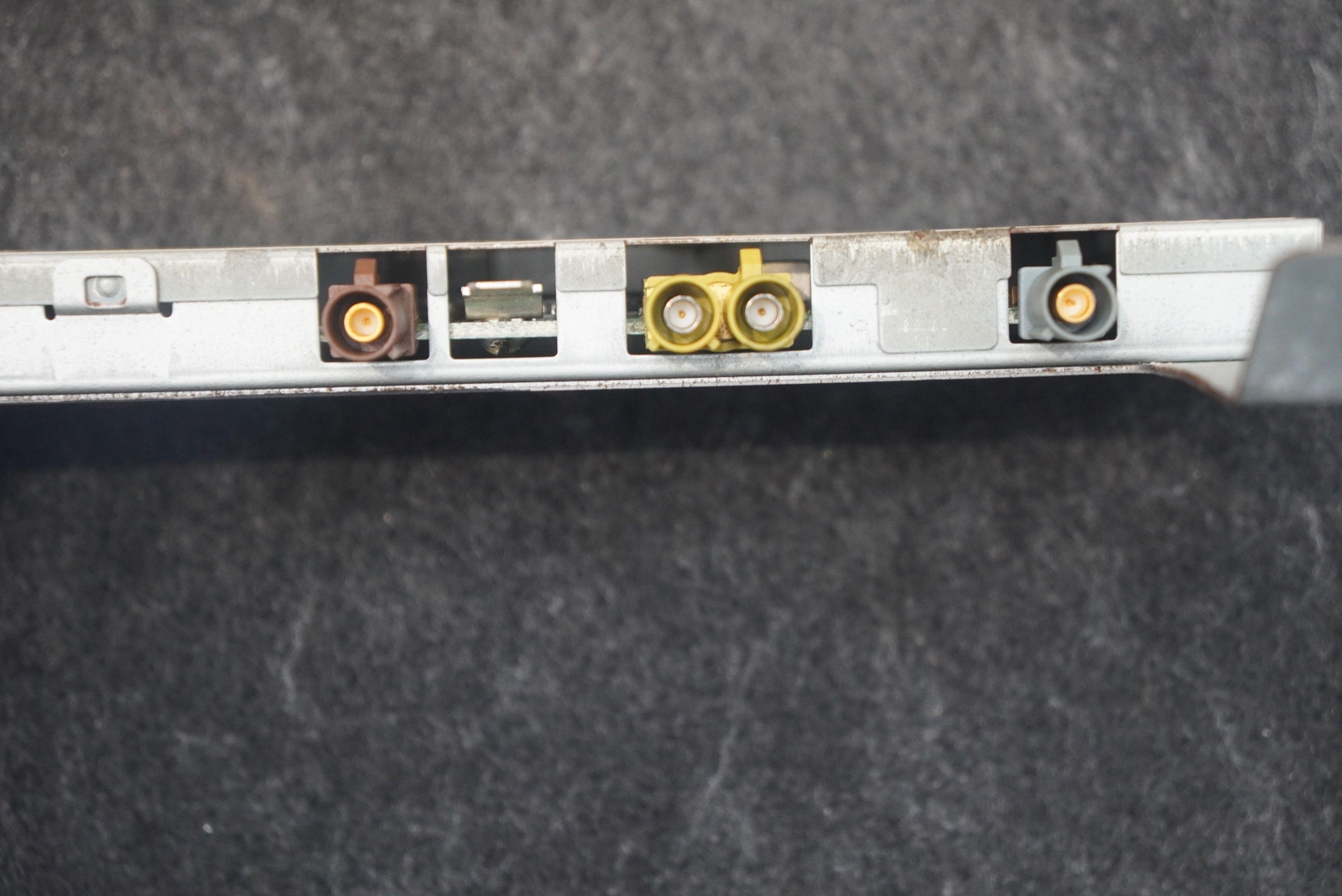 Rear Amp Radio Antenna Module 3W0035225AS OEM Bentley Continental GT 2005