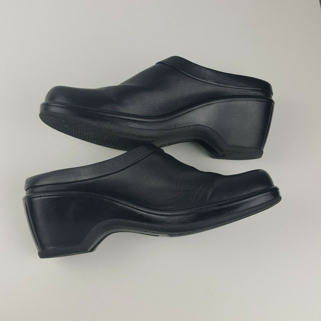 black clogs wide width