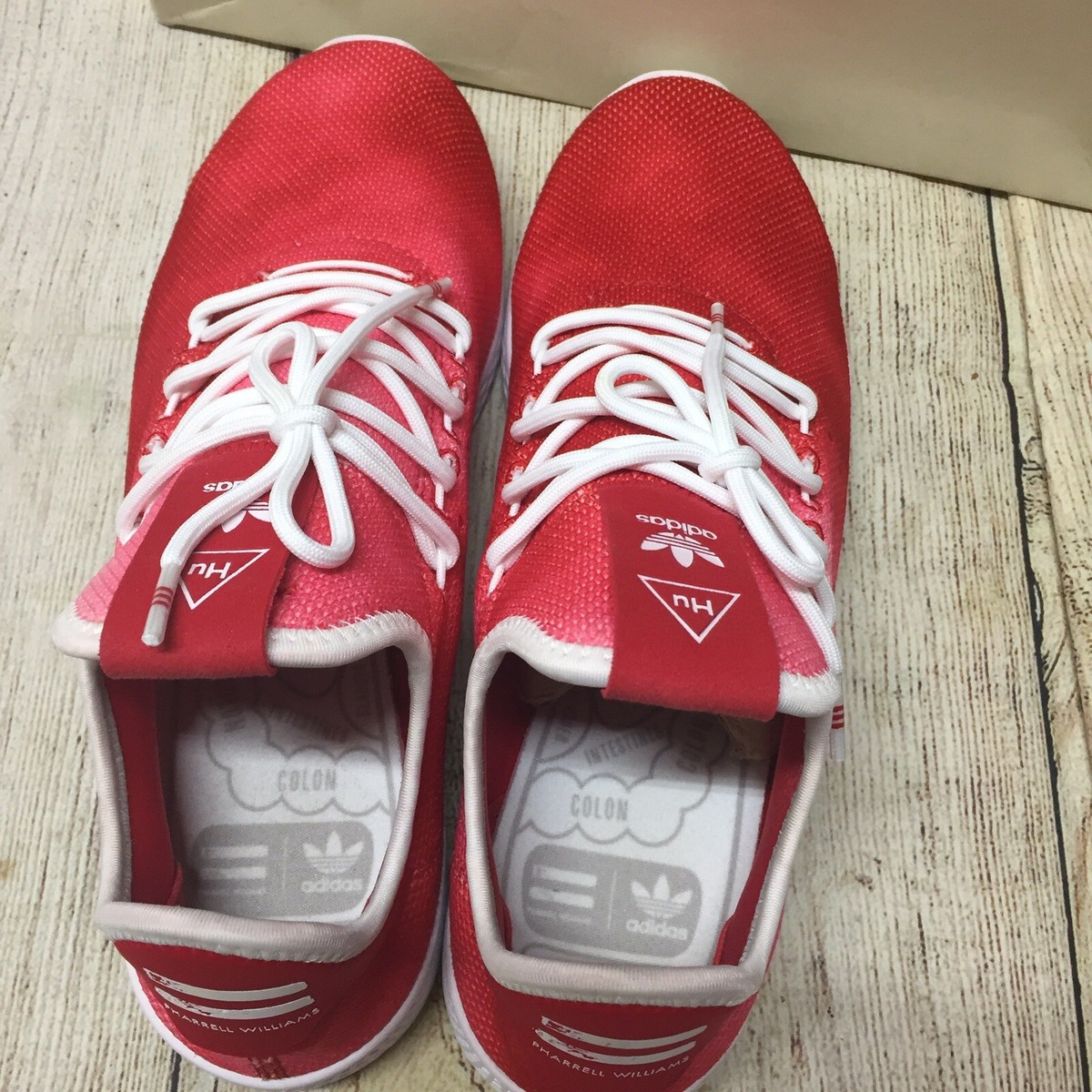 adidas Pharrell Williams HU HOLI Tennis Hu ファレル テニス 国内5月6日発売予定】 ファレル・ウィリアムス × アディダス
