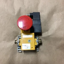 SMC AVL2000-N02-5DZM Soft Start Up Valve w/ Lock-out Function and Mount Bracket