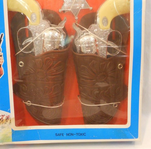 VINTAGE REDBOX Toy Western Cowboy Gun Set in box NOS - Picture 3 of 10