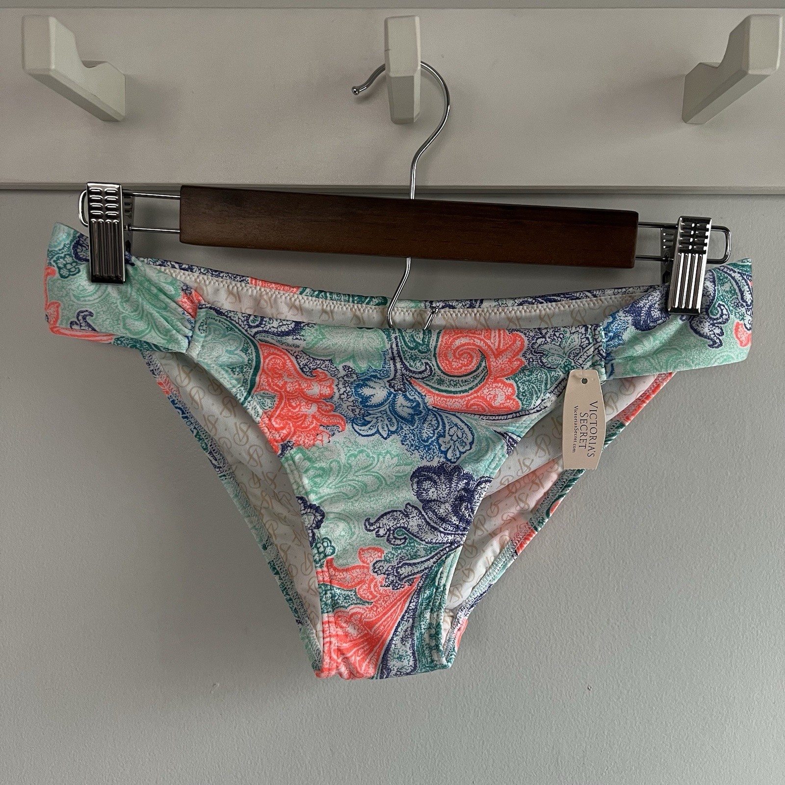 Victoria’s Secret M Medium Bikini Bottom Blue Orange White Paisley Print NWT