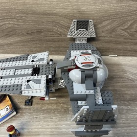 LEGO Star Wars: Darth Maul's Sith Infiltrator (7961) - All mini figs, all pieces