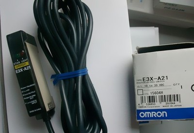 1PC New   E3X-A21 10-30VDC Photoelectric Switch Expedited Shipping *mp