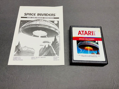 Atari  2600  Space Invaders Silver Label  Game and Manual 1987 Release Tested