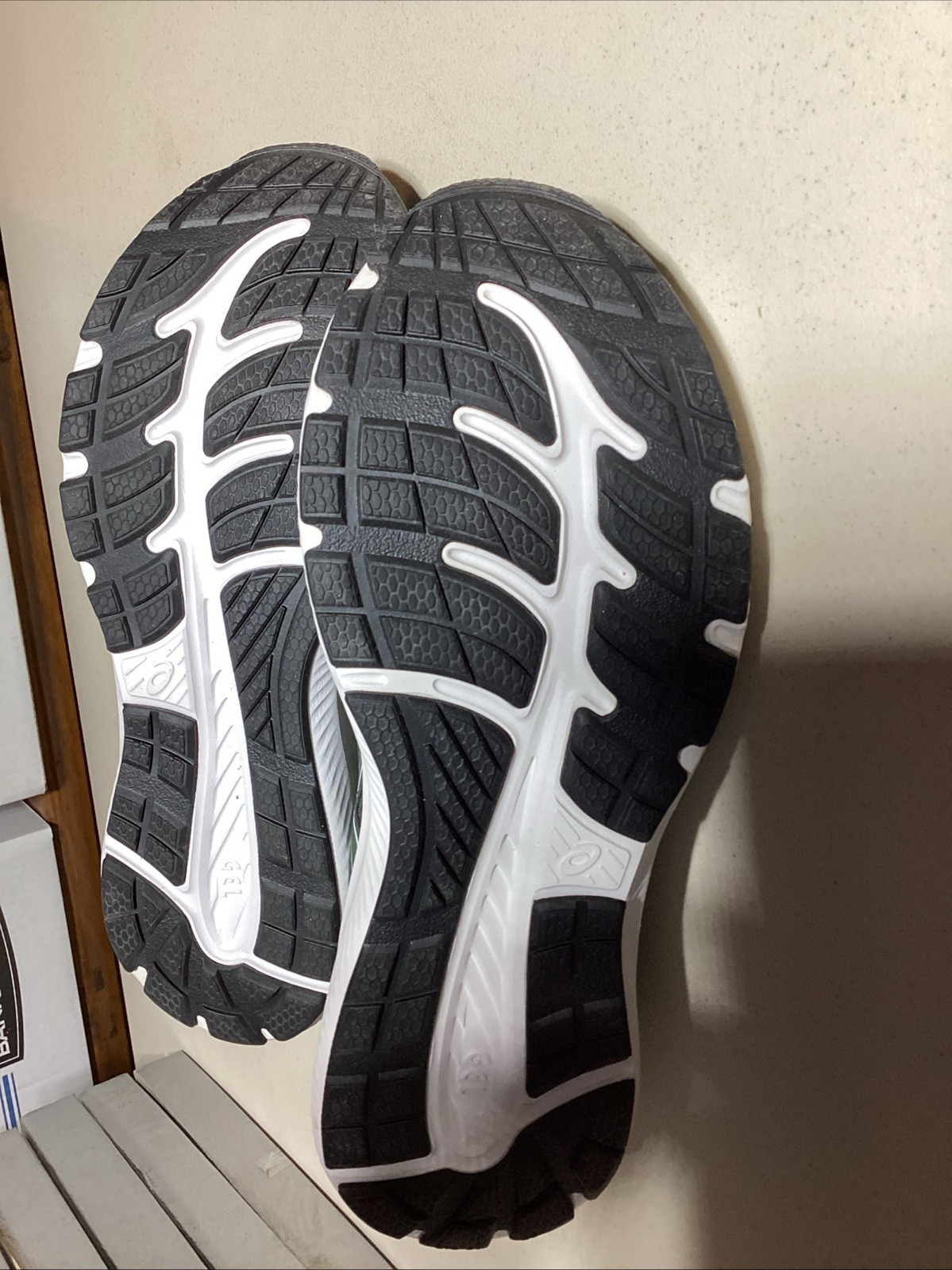 ASICS Men's Gel Contend 8 Sneakers Size 11, Rain Forest/White thumbnail 5