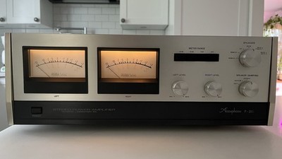 ACCUPHASE P-250 AMPLIFIER 120/220/240 volt power amp perfect working ,nice