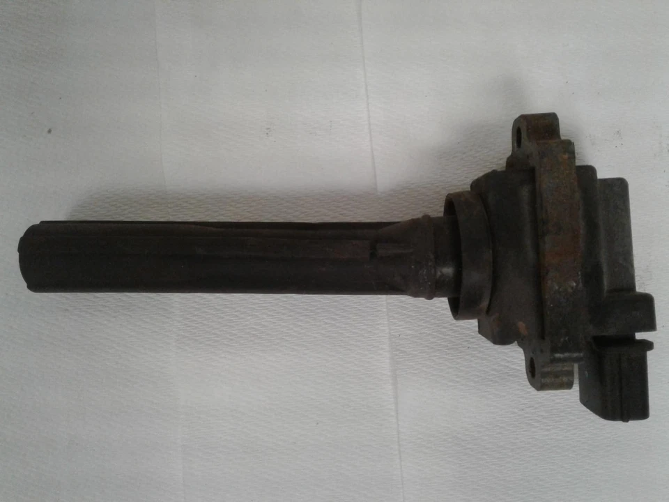 Used Ignition Coil fits: 2002 Suzuki Vitara  Grade A - Image 2 of 4