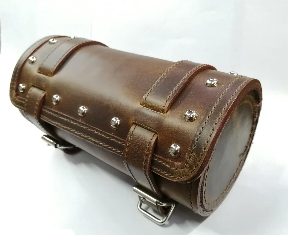 PURE LEATHER TOOL BAG WITH STUD FIT FOR ROYAL ENFIELD MOTORCYCLE IN RUSTY BROWN Foto 4 de 4